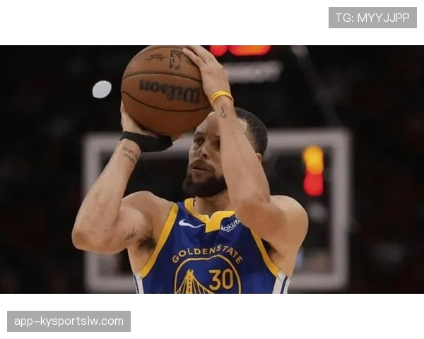 库里又在车库投篮到凌晨？这自律真让人睡不着觉