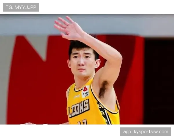 孙铭徽训练完直接去夜市撸串，自律人设崩了？